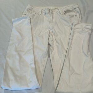 Women’s Old Navy White midrise, rockstar skinny jeans